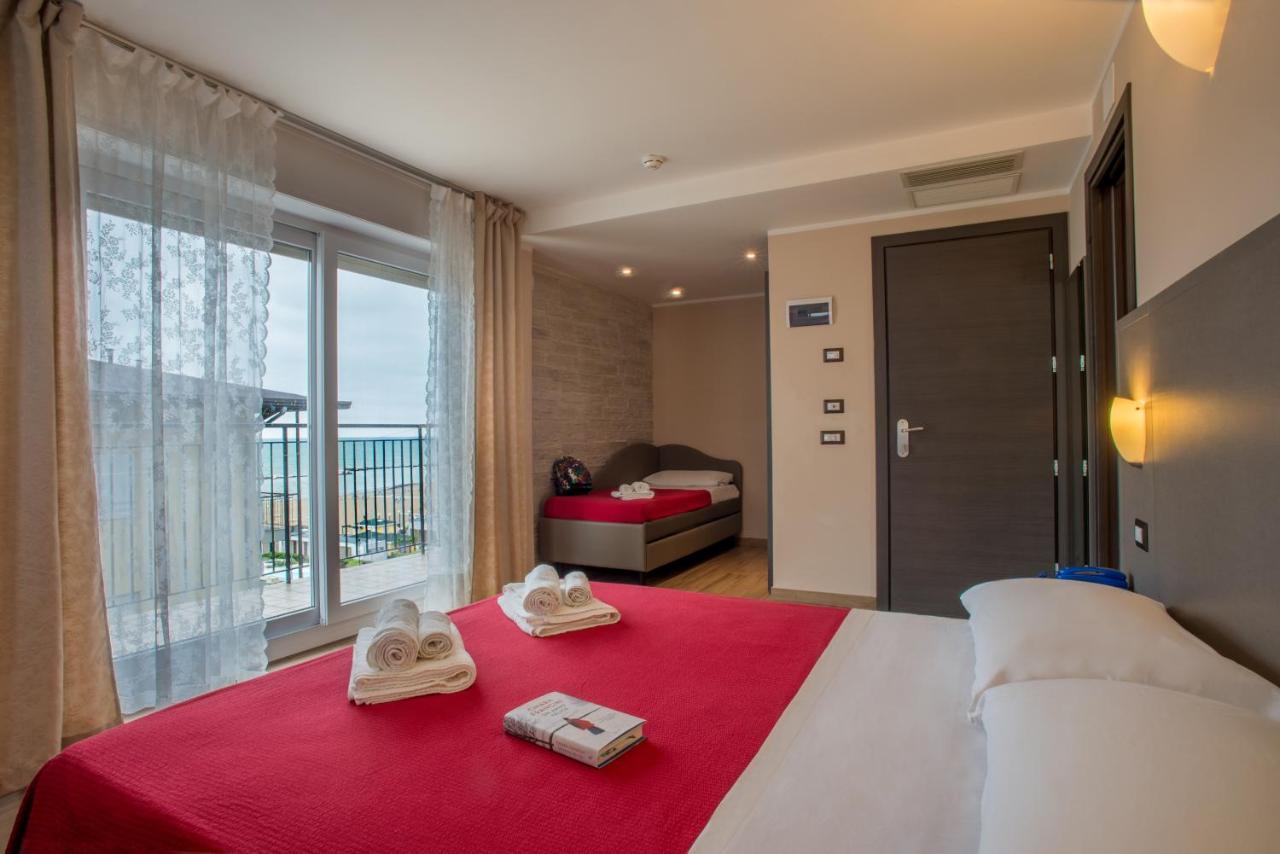 Hotel London Κατόλικα Εξωτερικό φωτογραφία