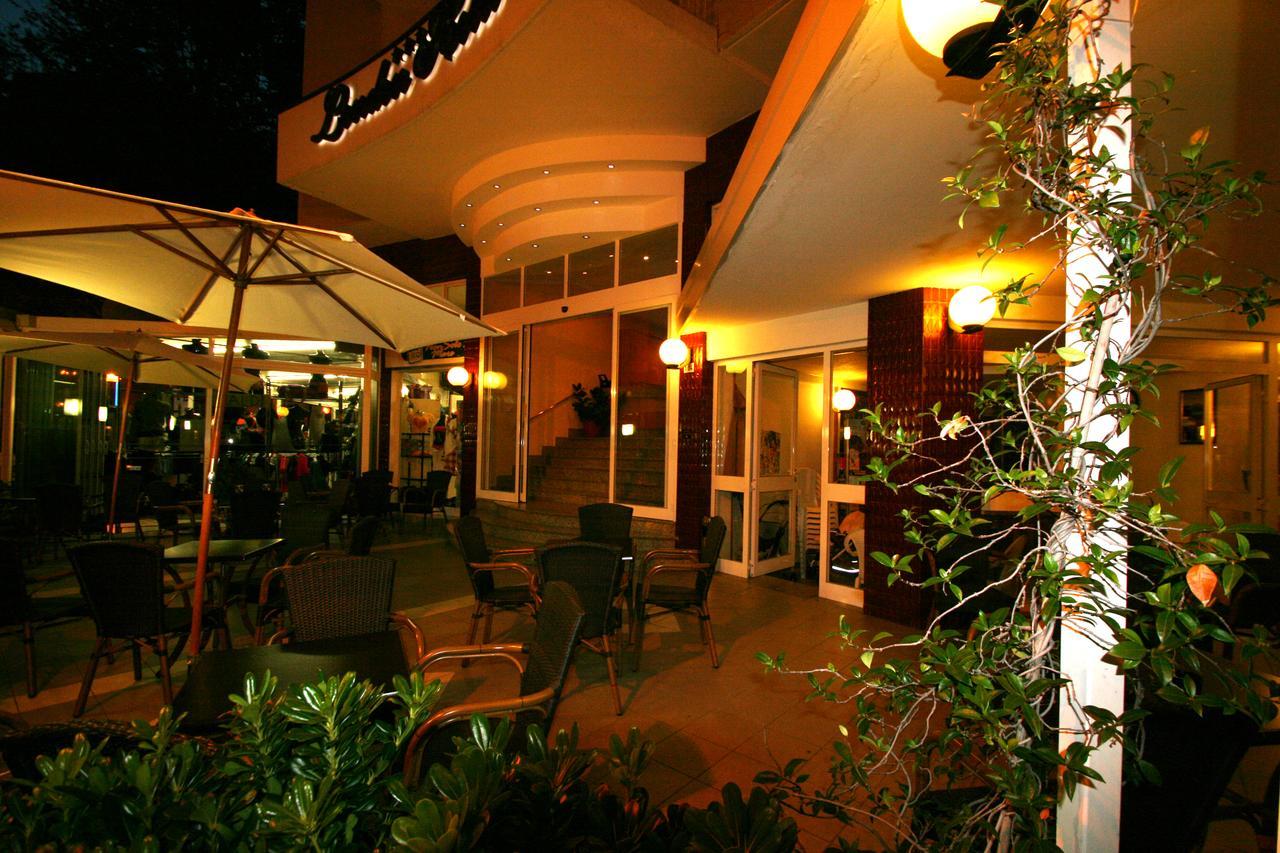 Hotel London Κατόλικα Εξωτερικό φωτογραφία