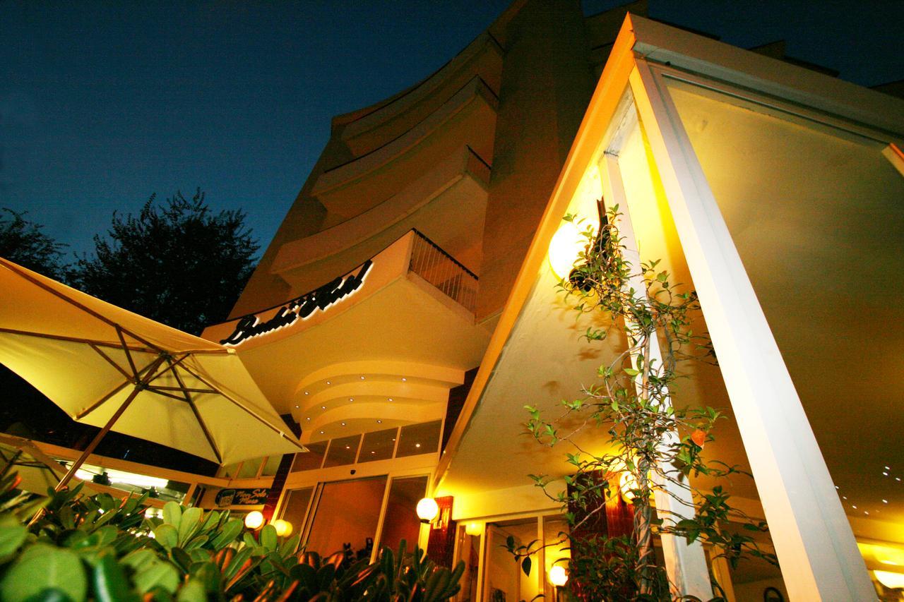 Hotel London Κατόλικα Εξωτερικό φωτογραφία
