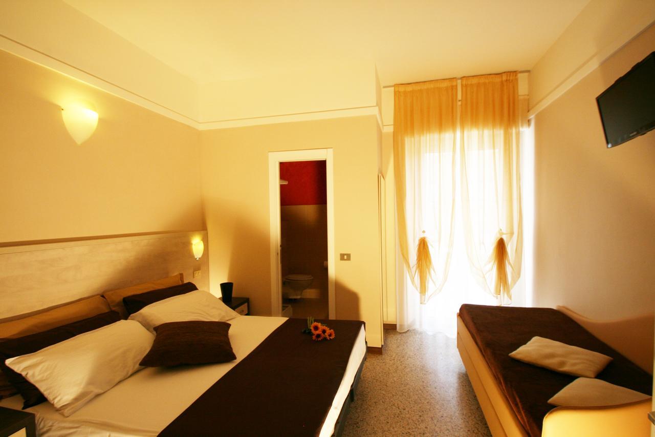 Hotel London Κατόλικα Εξωτερικό φωτογραφία